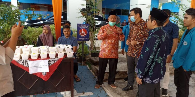 Waka DPRD Faisal Riza Hadir di Seminar Nasional Ekonomi Kreatif yang digelar oleh Fakultas Ekonomi dan Bisnis Islam Universitas Islam Negeri (UIN) Sulthan Thaha Saifuddin Jambi, Sabtu (26/03/2022). 