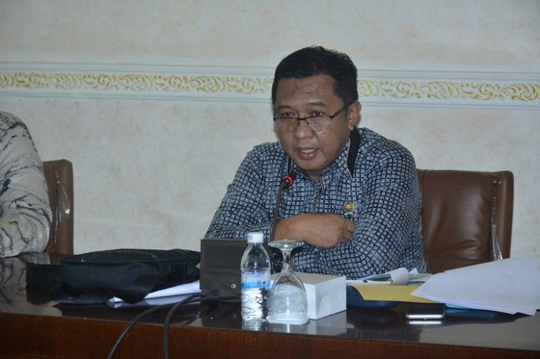 Hapis Hasbiallah Ketua Komisi I DPRD Provinsi Jambi