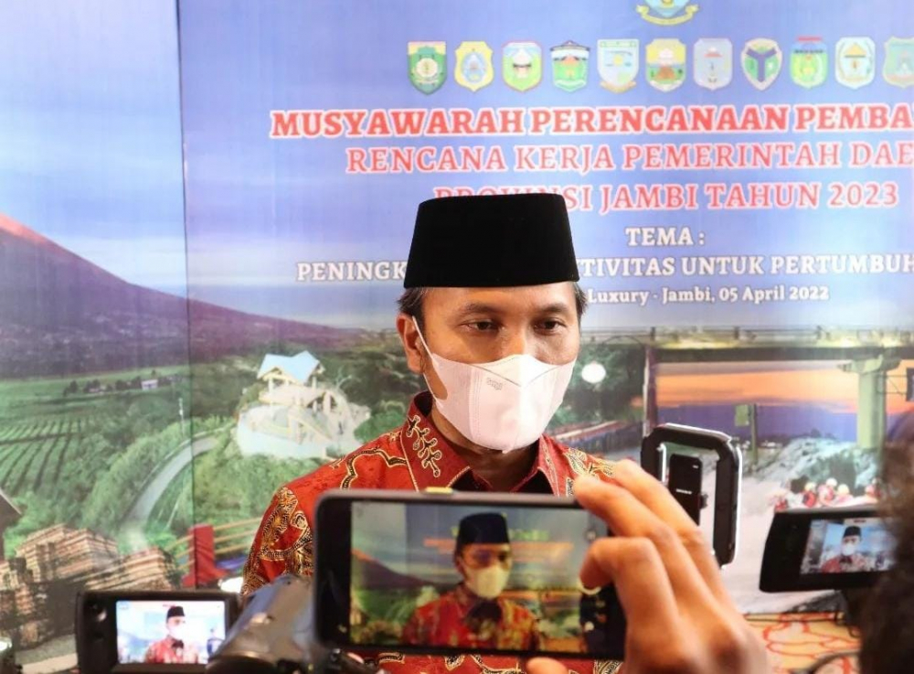 Ketua DPRD Provinsi Jambi, Edi Purwant