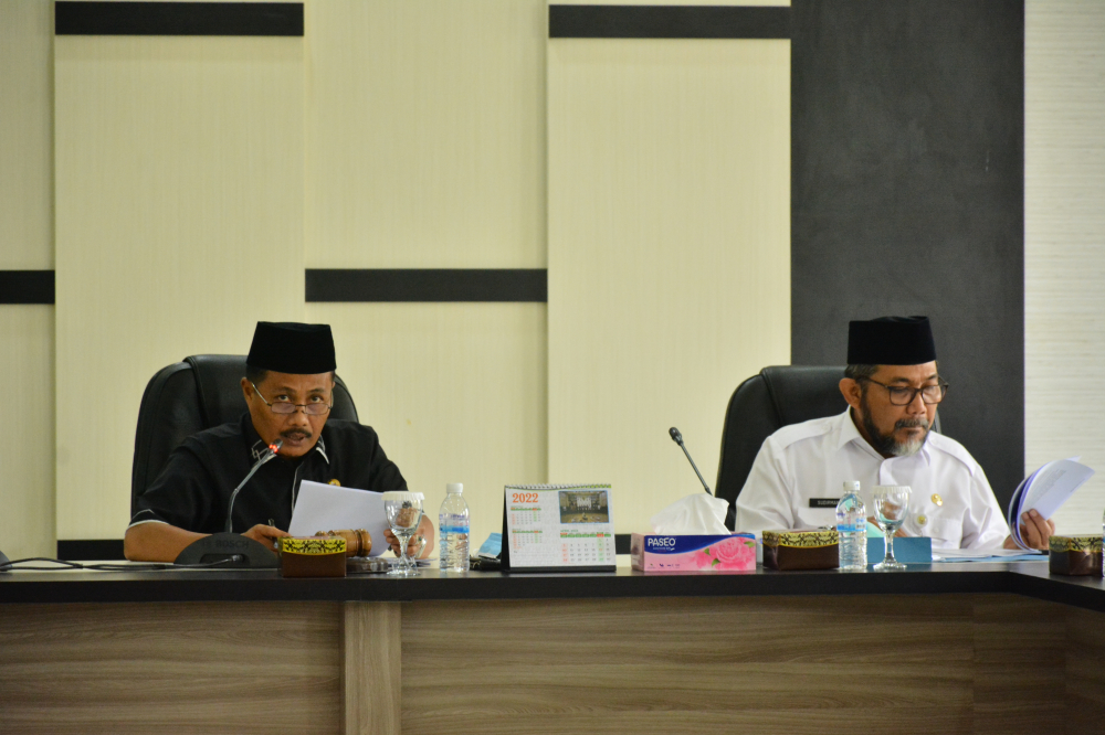 Komisi II DPRD Provinsi Jambi mengelar Rapat dengan Dinas Terkait untuk membahas  Temuan BPK RI