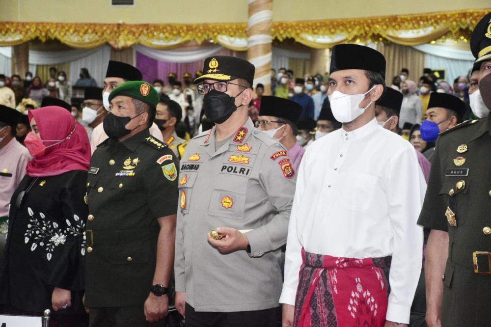 Ketua DPRD Provinsi Jambi, Edi Purwanto menghadiri Rapat Paripurna DPRD Kota Jambi dalam rangka memperingati hari jadi ke 621 tahun tanah pilih pusako batuah Kota Jambi dan hari ulang tahun ke 76 pemerintah Kota Jambi tahun 2022, Sabtu (28/5).