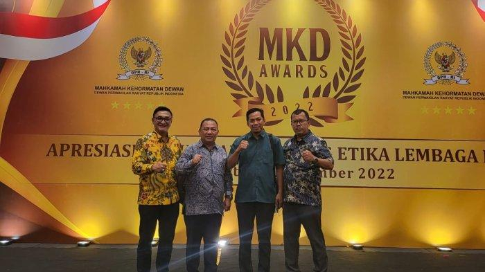 Anggota Badan Kehormatan (BK) DPRD Provinsi Jambi hadiri Mahkamah Kehormatan Dewan DPR RI award tahun 2022, Senin (12/12/22). 