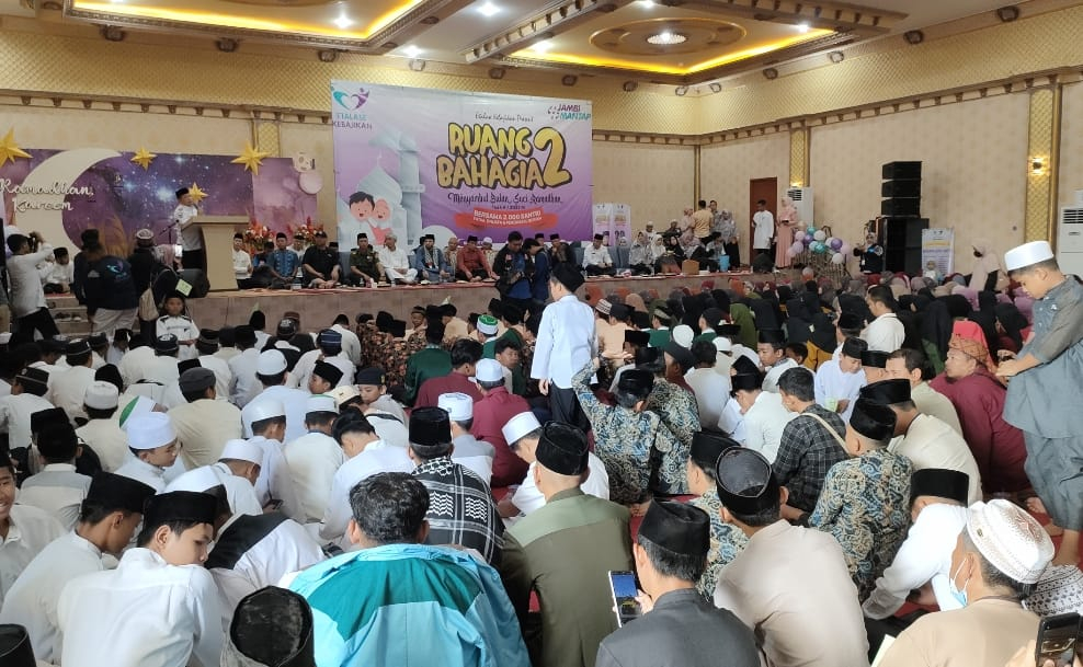 Gubernur Al Haris Sambutan Ramadan Bersama 2000 Santri Yatim, Dhuafa dan Penghafal Qur'an
