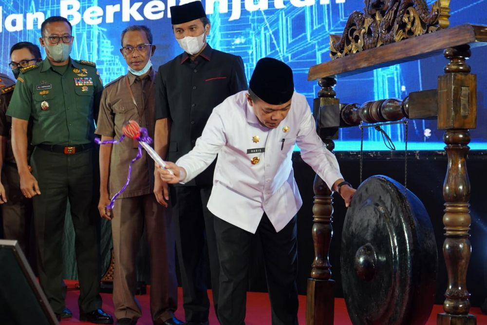 Gubernur Jambi Dr. H. Al Haris, S. Sos, MH, membuka secara resmi Musyawarah Perencanaan Pembangunan (MUSRENBANG) dalam rangka penyusunan RKPD Provinsi Jambi Tahun 2024.