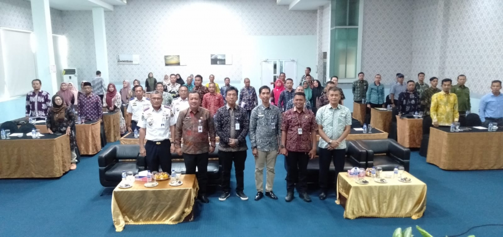  Rapat Koordinasi dan Sinkronisasi Kebijakan Kesra Non Pelayanan Dasar III Se-Provinsi Jambi Tahun 2023, yang diselenggarakan di Shang Ratu Jambi, Kamis (27/07/2023).