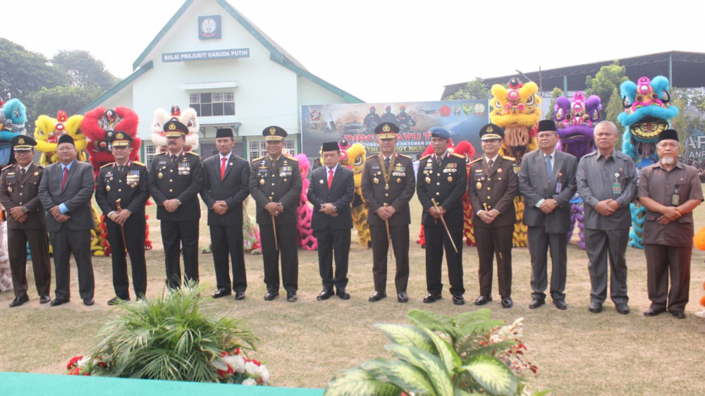 Gubernur Al Haris Hadiri HUT TNI ke 78