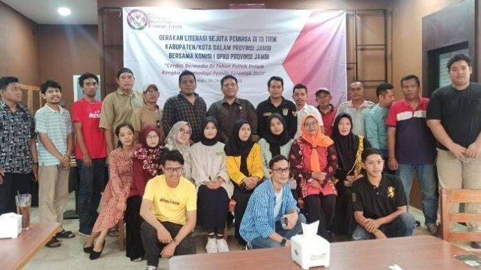 Anggota Komisi I DPRD Provinsi Jambi Kemas Alfarabi menjadi narasumber gerakan sejuta literasi pemirsa yang di laksanakan oleh Komisi Penyiaran Indonesia Daerah Jambi 