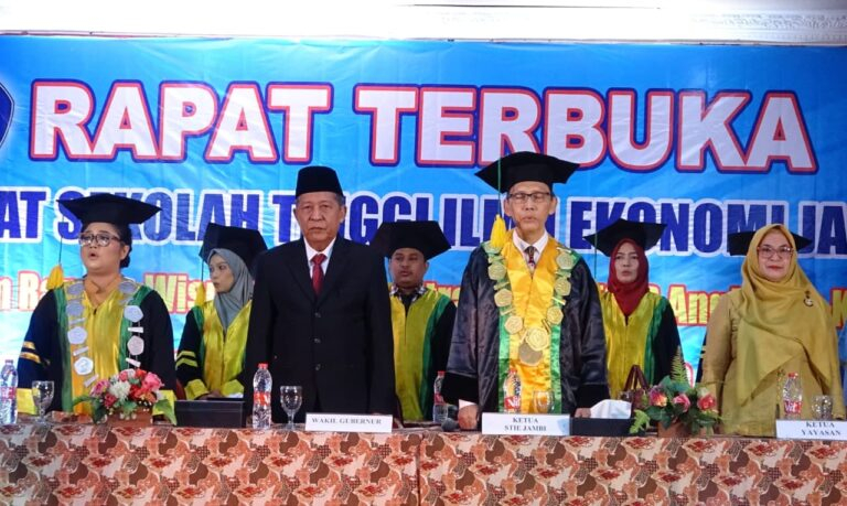 Hadiri Wisuda Mahasiswa STIE Ikabima, Abdullah Sani Sebut Kampus yang Banyak Lahirkan Bintang Pembangunan.