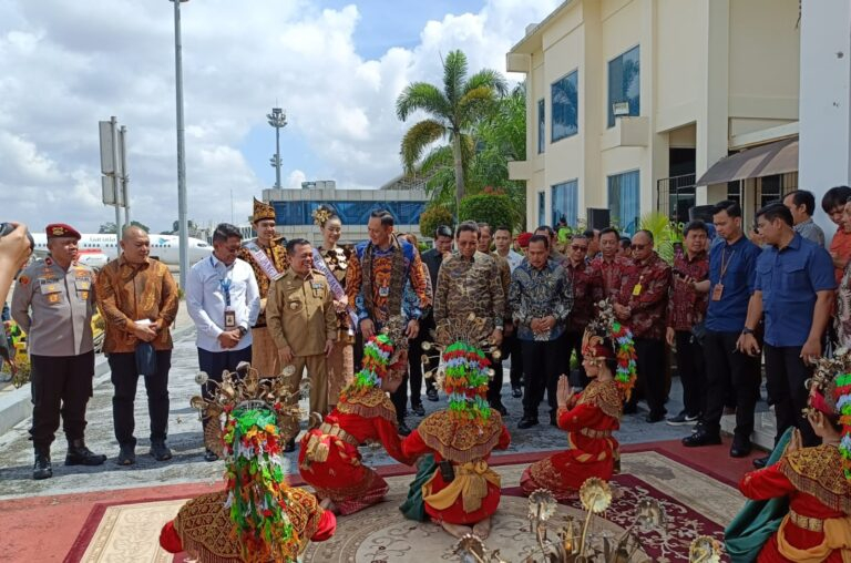 Kedatangan Menteri ATR/BPN di Bandara Sultan Thaha Jambi. Foto