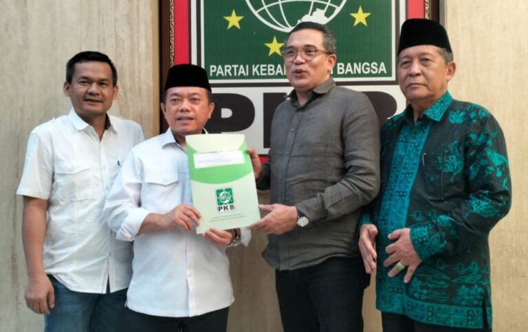 PKB Serahkan Rekomendasi ke Haris-Sani untuk Pilgub Jambi.