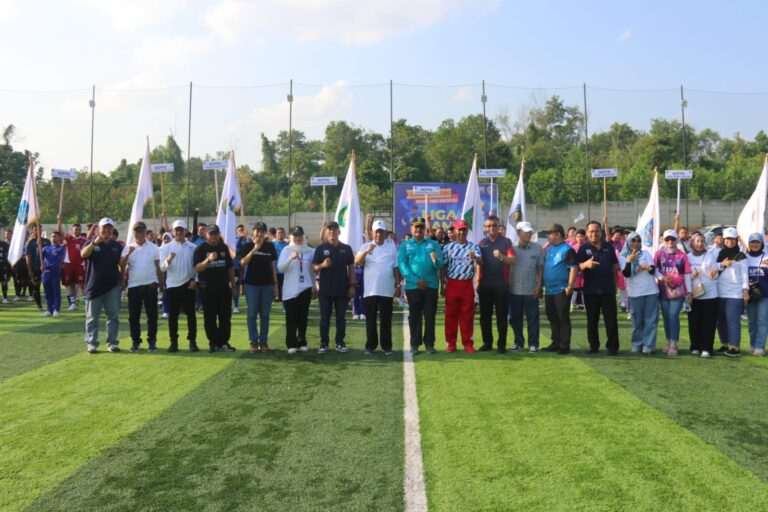 Buka Liga Pamong, Abdullah Sani: Upaya Bangun Kebersamaan dan Persaudaraan. Foto dok Kominfo Provinsi Jambi