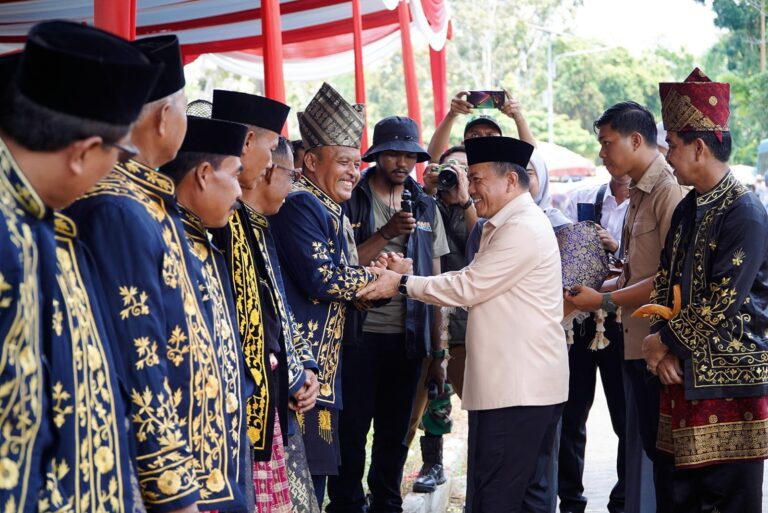 Gubernur Al Haris Harap BPD dan Kades Bersinergi dan Angkat Hukum Adat. Foto dok Kominfo Provinsi Jambi