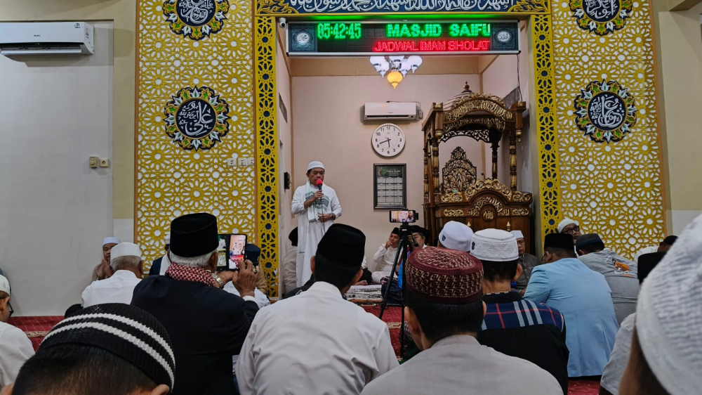 Al Haris Subuh Berjamaah Bersama Warga di Masjid Saiful Karim Kebun Kopi.