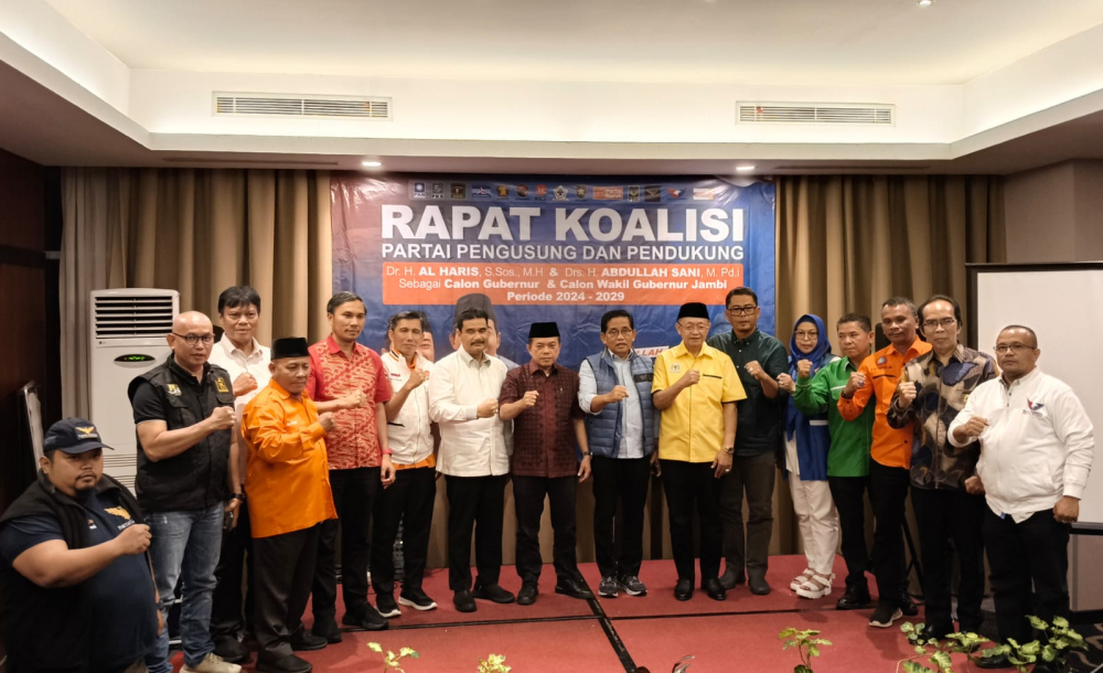 Rapat Perdana 14 Partai Koalisi Haris-Sani: Dihadiri Cek Endra, A Bakrie, SAH Hingga Edi Purwanto.