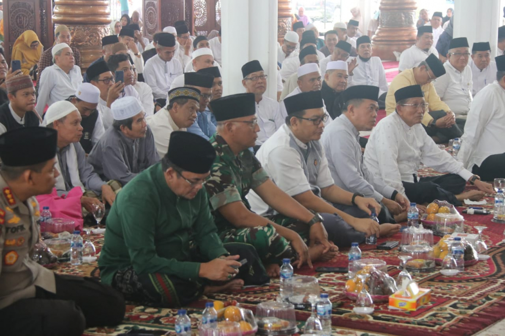 Hadirkan Ustadz Ucay, Pemprov Jambi Peringati Isra' Mi'raj 1446 H. Foto dok Kominfo Prov Jambi