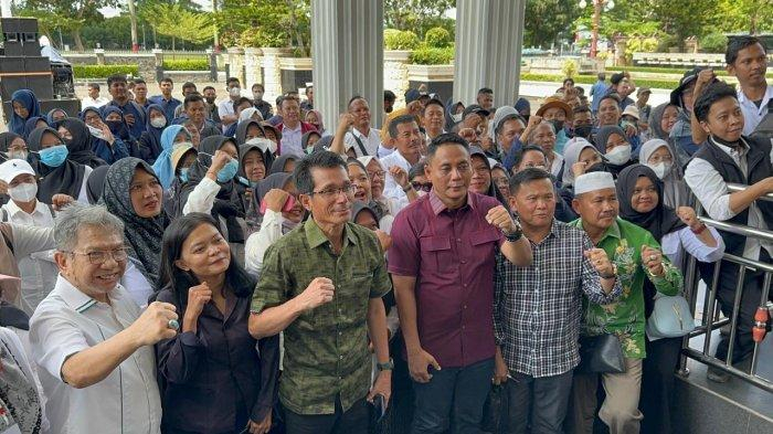 Waka DPRD Samsul Riduwan Temui Tenaga Honorer Menyampaikan Aksi