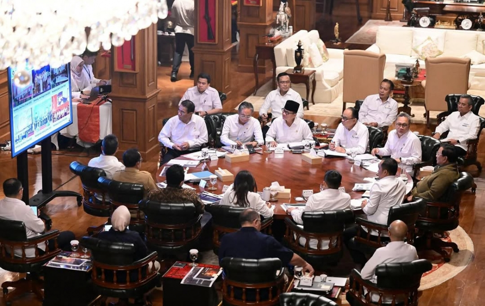 Presiden Prabowo Tunjuk Zulhas jadi Ketua Satgas Koperasi Desa Merah Putih. (Foto dok Instagram @sekretariat.kabinet)
