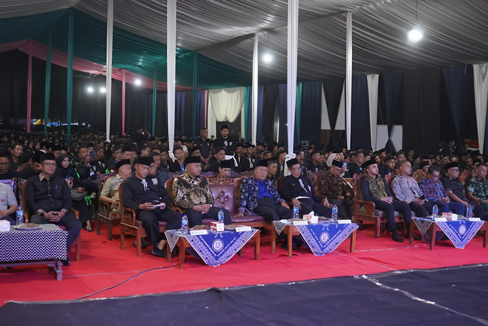 Abdullah Sani Bersama Agus Rubiyanto Hadiri Pengesahan Warga Tk. I PSHT Cabang Tebo. Foto dok Kominfo Provinsi Jambi