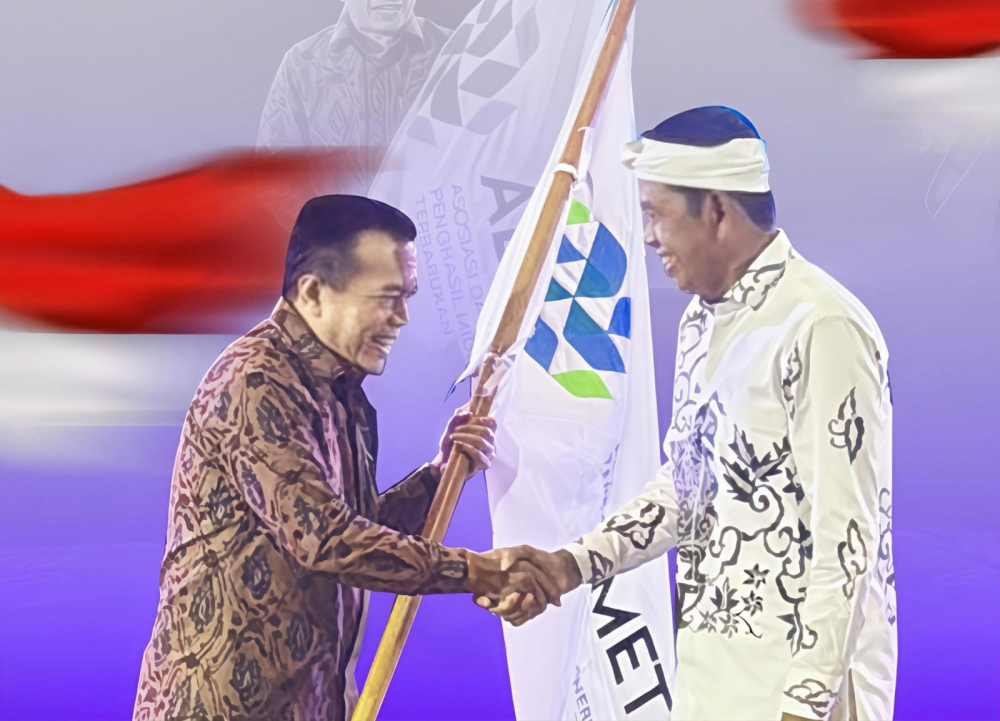 Gubernur Jambi Al Haris bersama Gubernur Jawa Barat Dedi Mulyadi. Foto dok Kominfo Provinsi Jambi