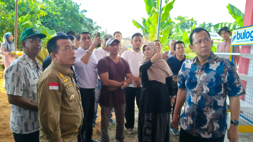 Jelang Peluncuran Koperasi Desa Merah Putih oleh Presiden, Al Haris dan BBS Cek Kesiapan Koperasi Merah Putih di Tangkit Baru. Foto: