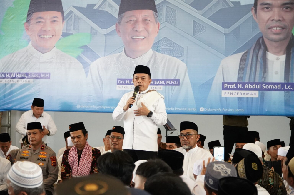 Ribuan Jamaah Padati Masjid Raya Tsamaratul Insan Hadiri Tabligh Akbar UAS. Foto dok Kominfo Provinsi Jambi